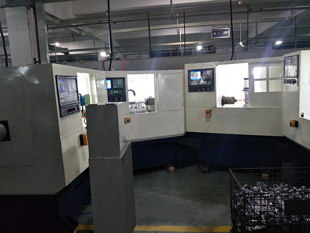 活塞數(shù)控加工機(jī)